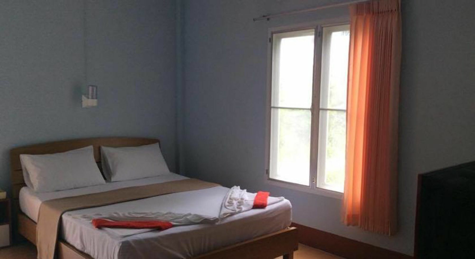Bangsak Hut Hostel Khao Lak Buitenkant foto